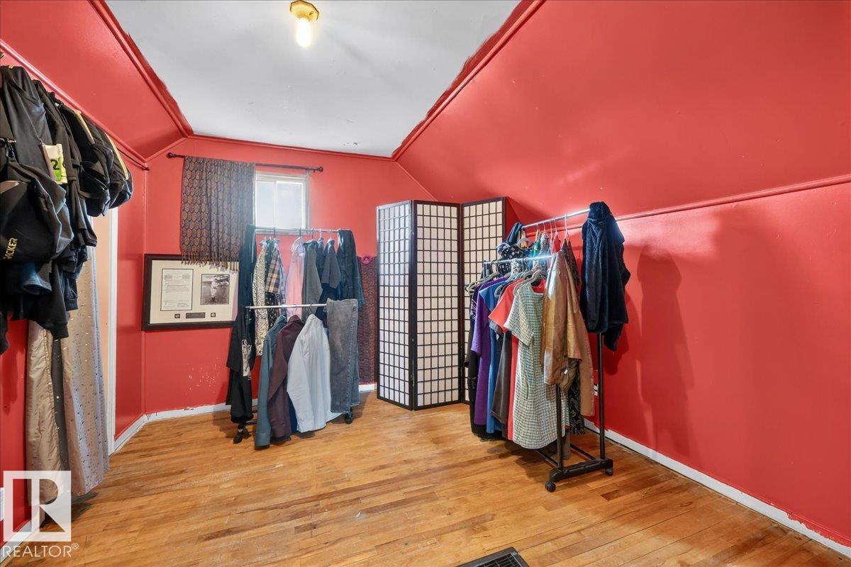 12331 107 St Nw Property Photo 32