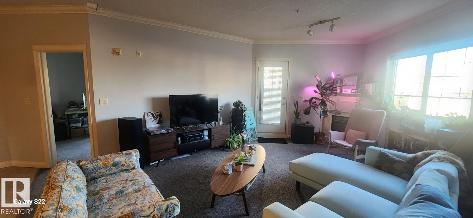 #201 10116 80 Av Nw Property Photo 10