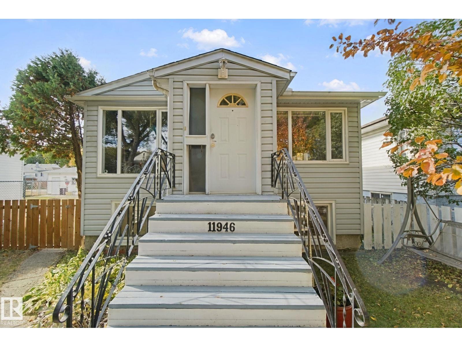 11946 70 ST NW Property Photo 1
