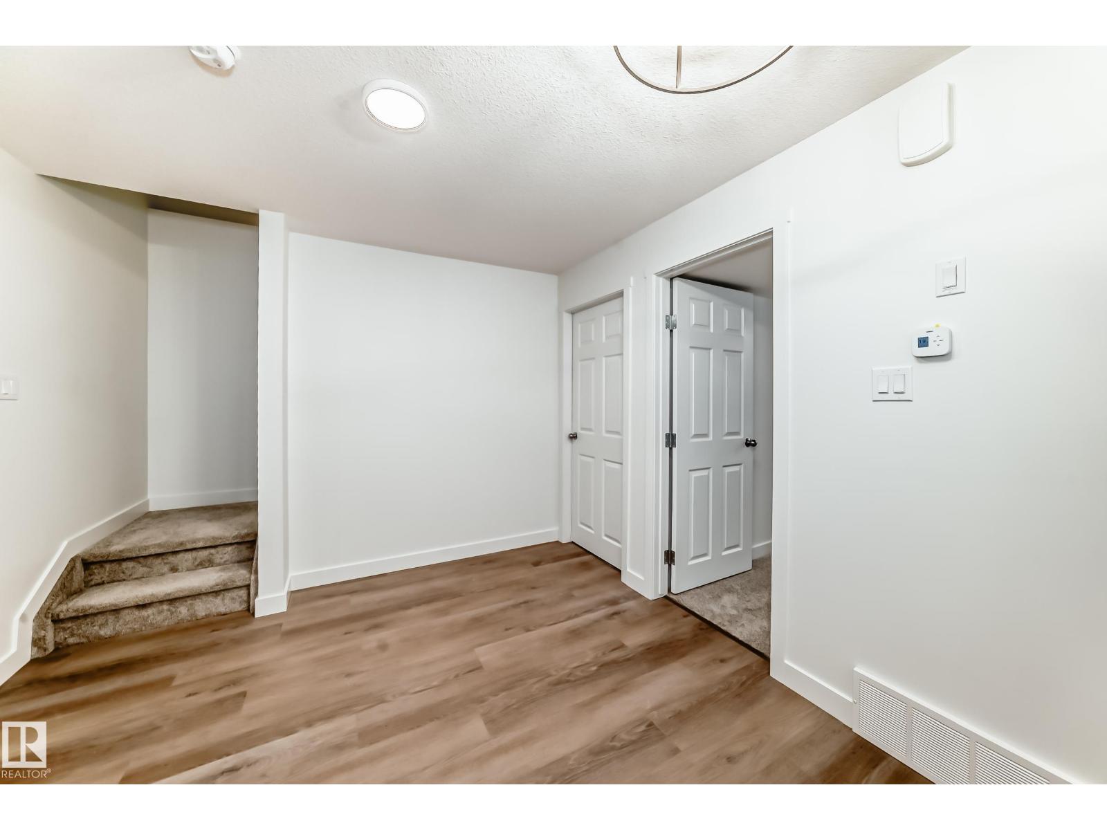 4611 177ave Nw Property Photo 24