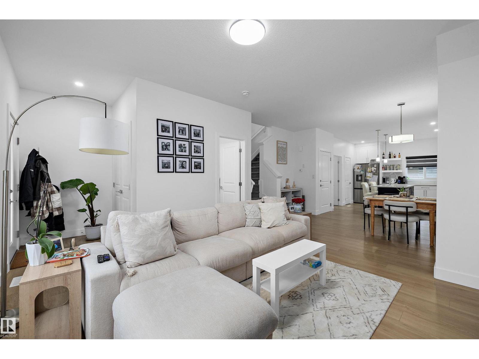 74 Penn Pl Property Photo 6