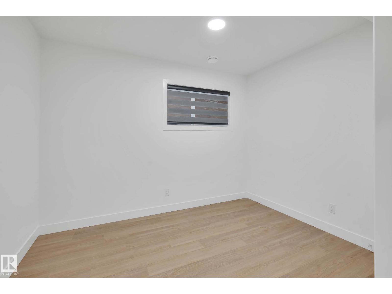 74 Penn Pl Property Photo 34