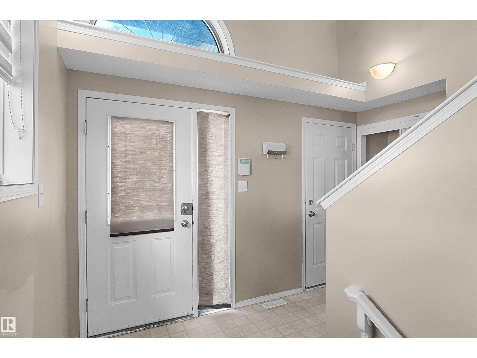 16112 92 St Nw Property Photo 4