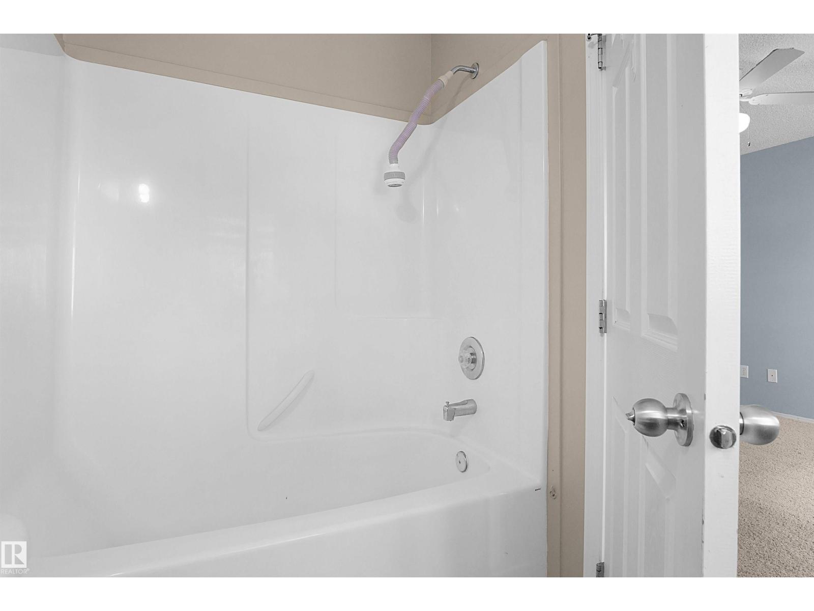 16112 92 St Nw Property Photo 23