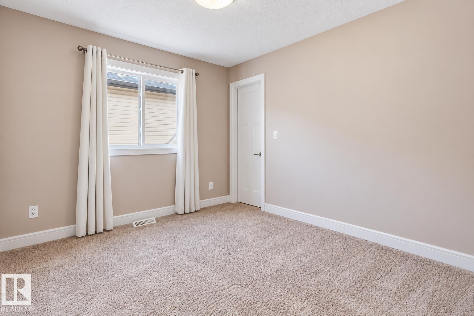 258 Albany Dr Nw Property Photo 5