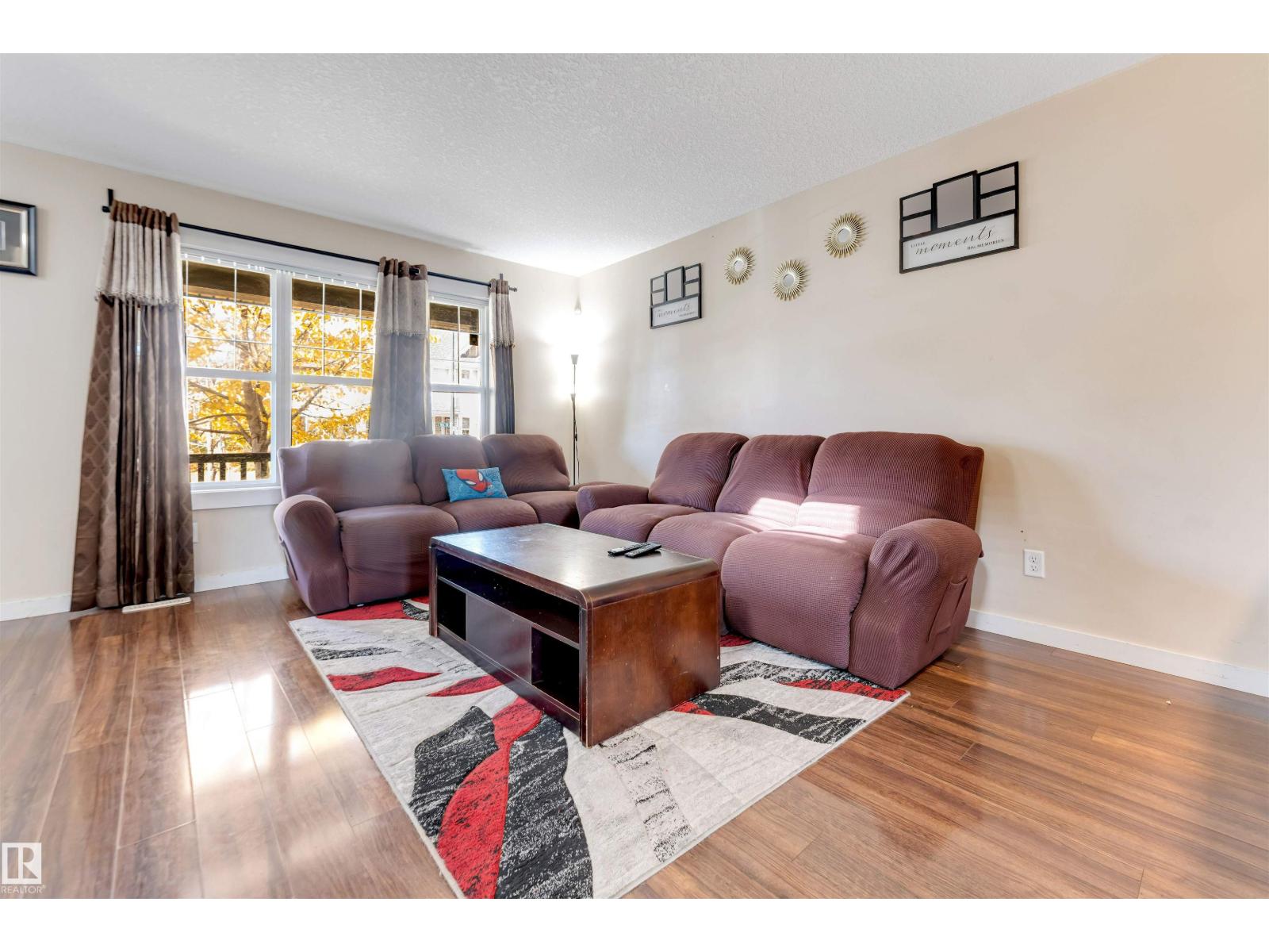 3503 15a St Nw Property Photo 5