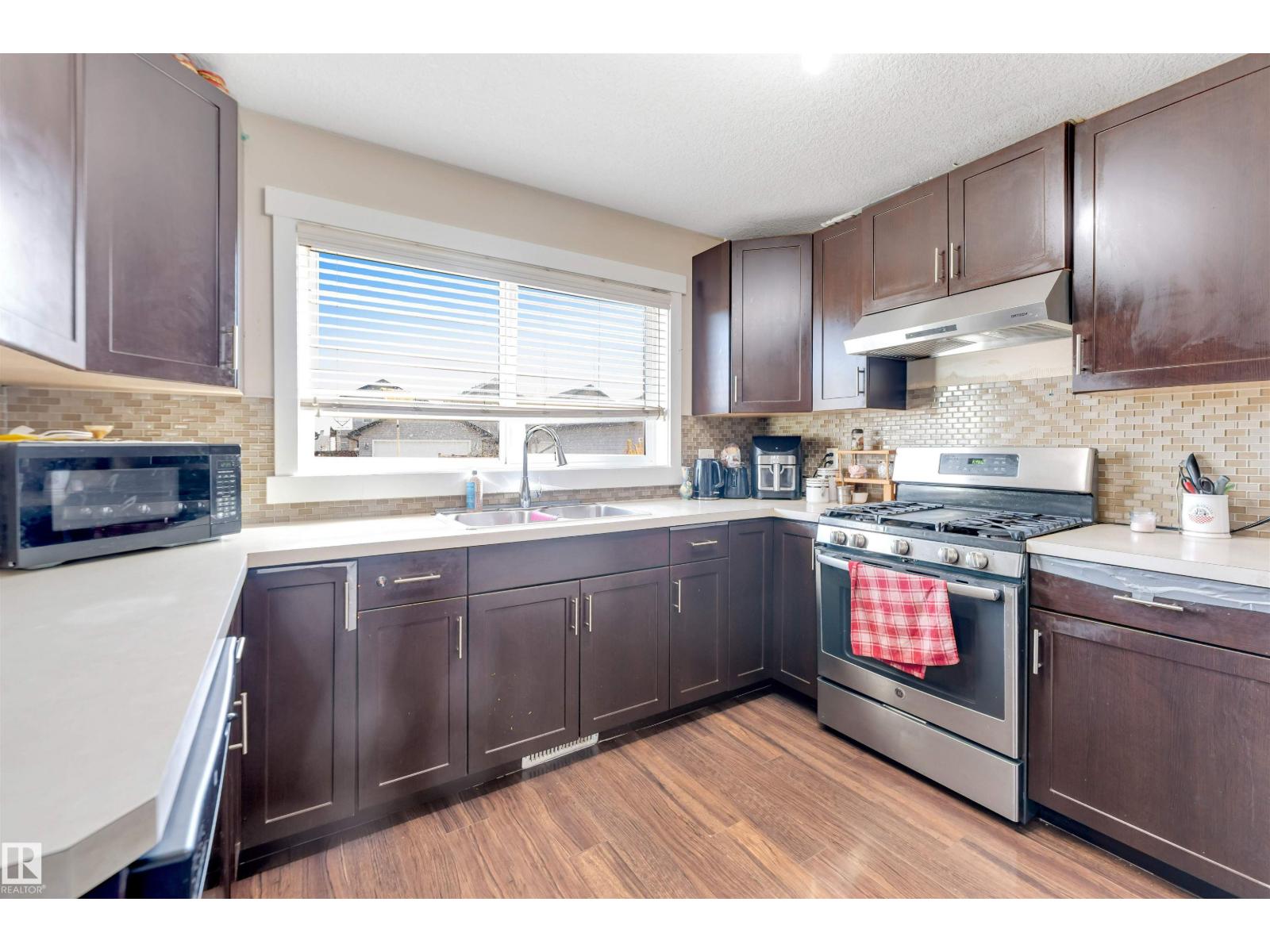 3503 15a St Nw Property Photo 12