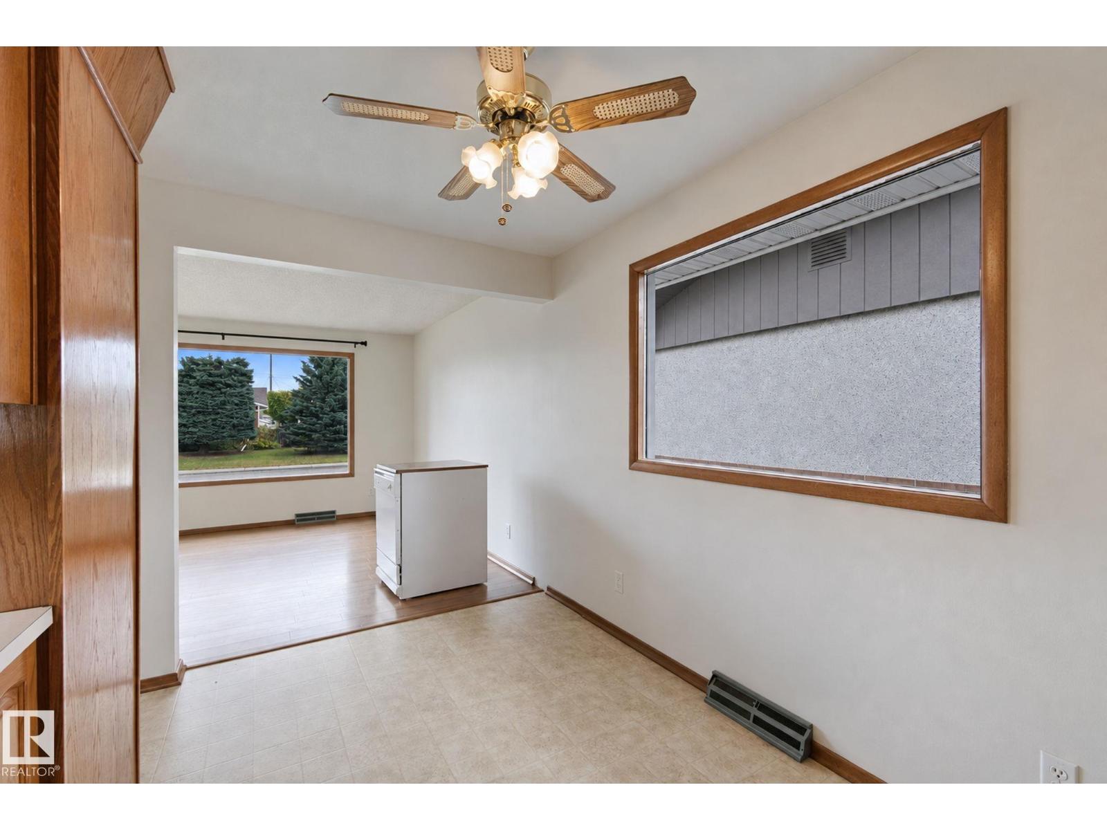 8424 70 St Nw Property Photo 17