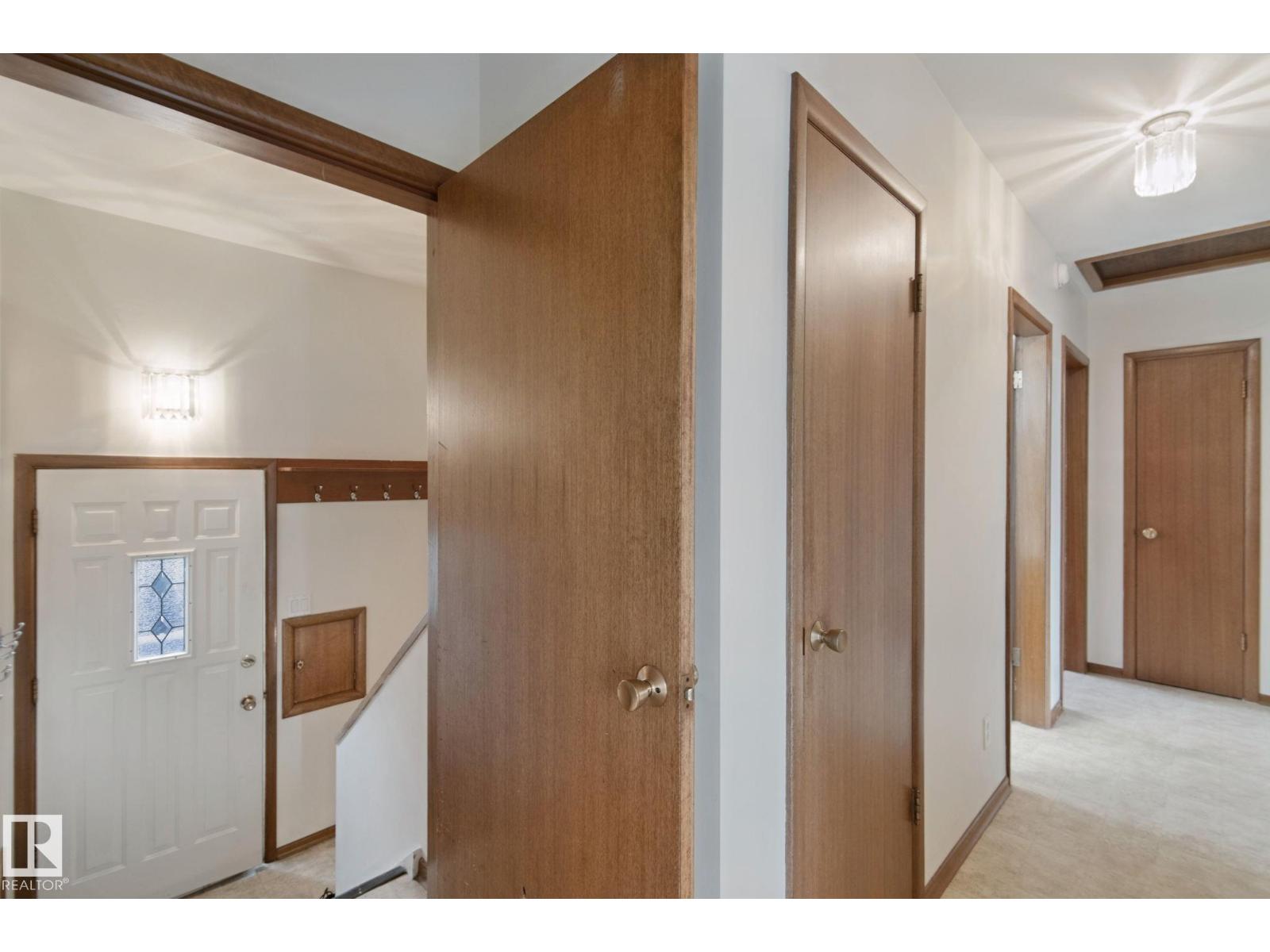 8424 70 St Nw Property Photo 24