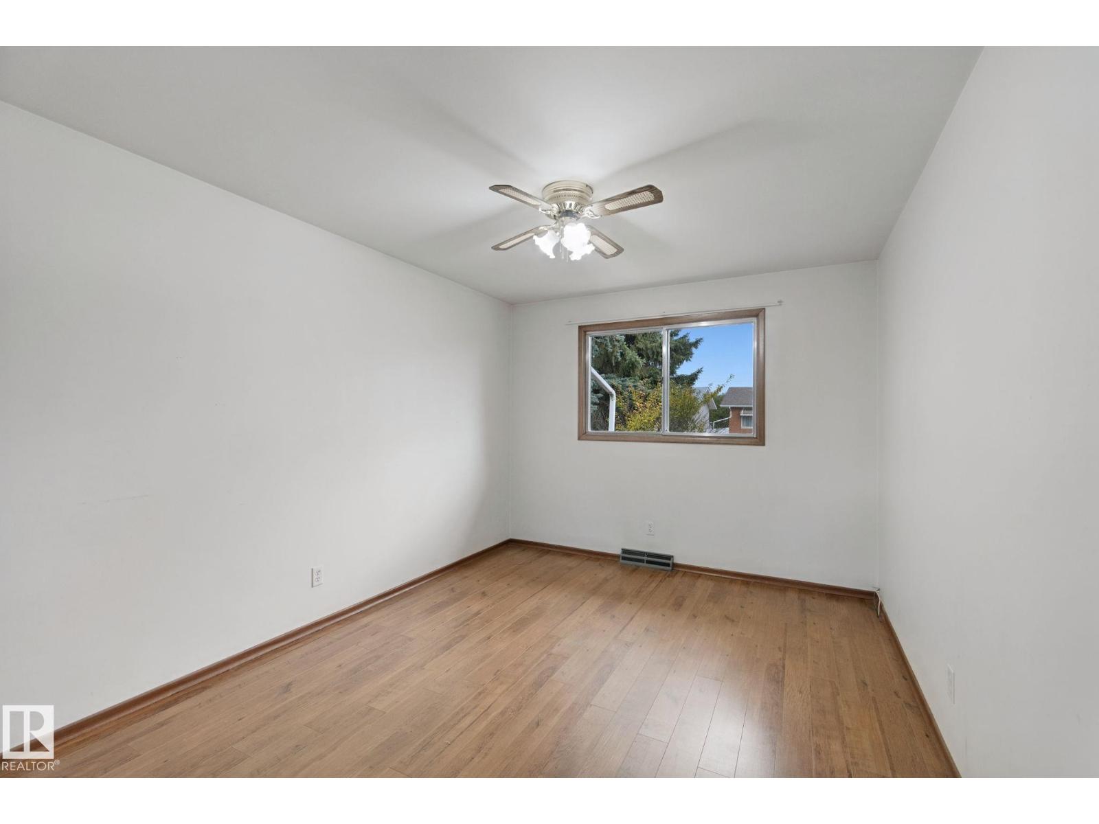 8424 70 St Nw Property Photo 34