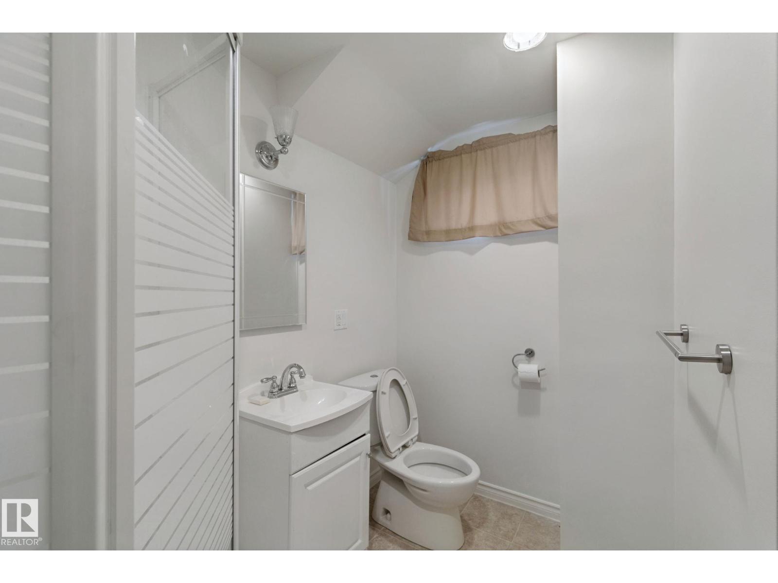 8424 70 St Nw Property Photo 54