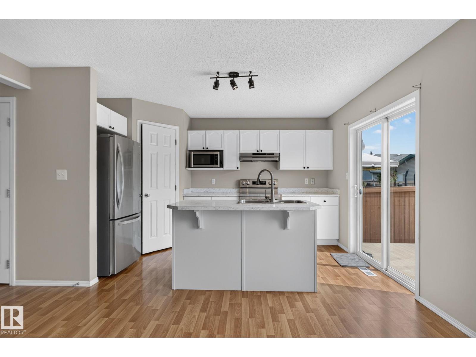 8923 173 Av Nw Property Photo 9
