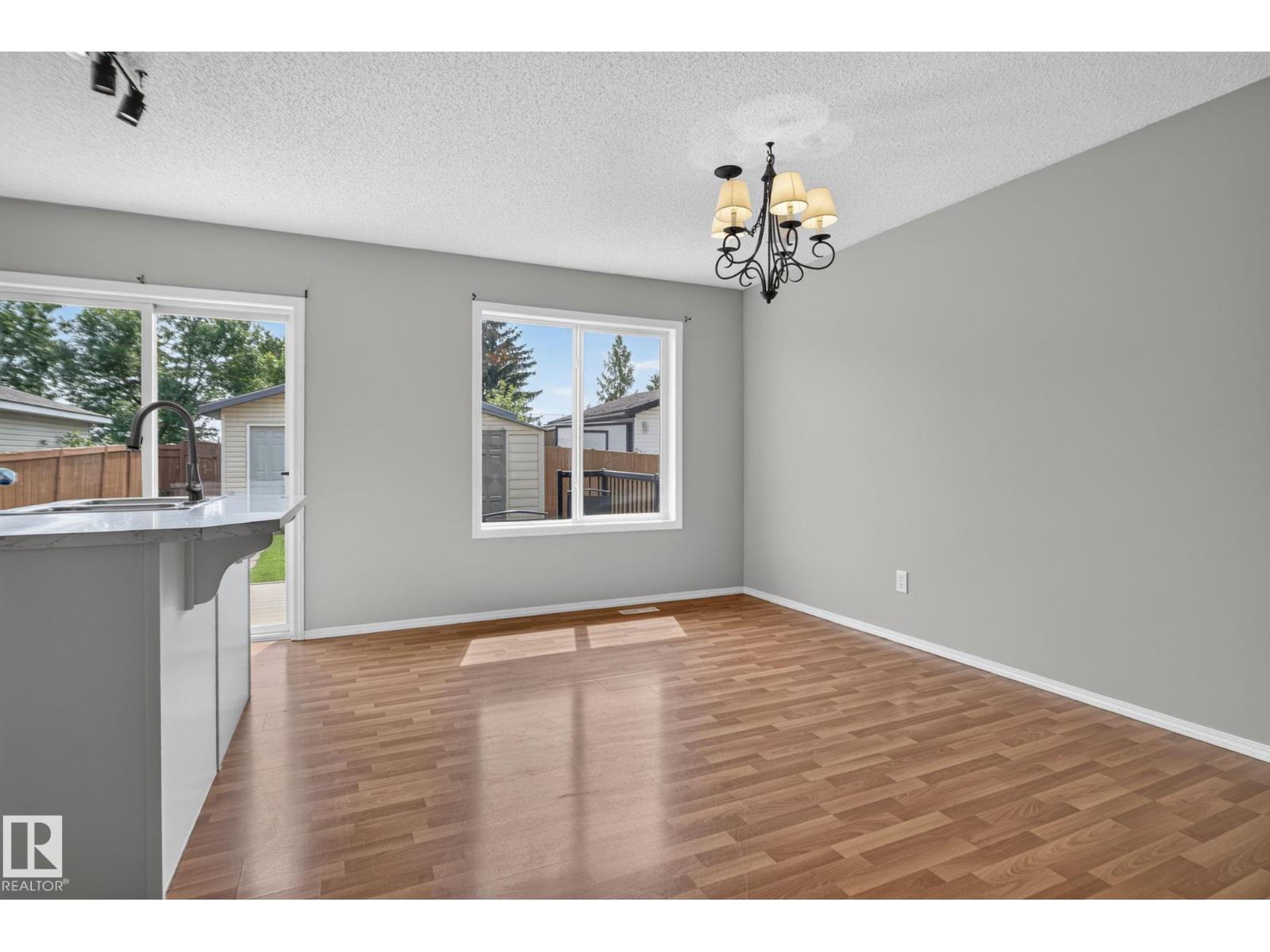 8923 173 Av Nw Property Photo 14