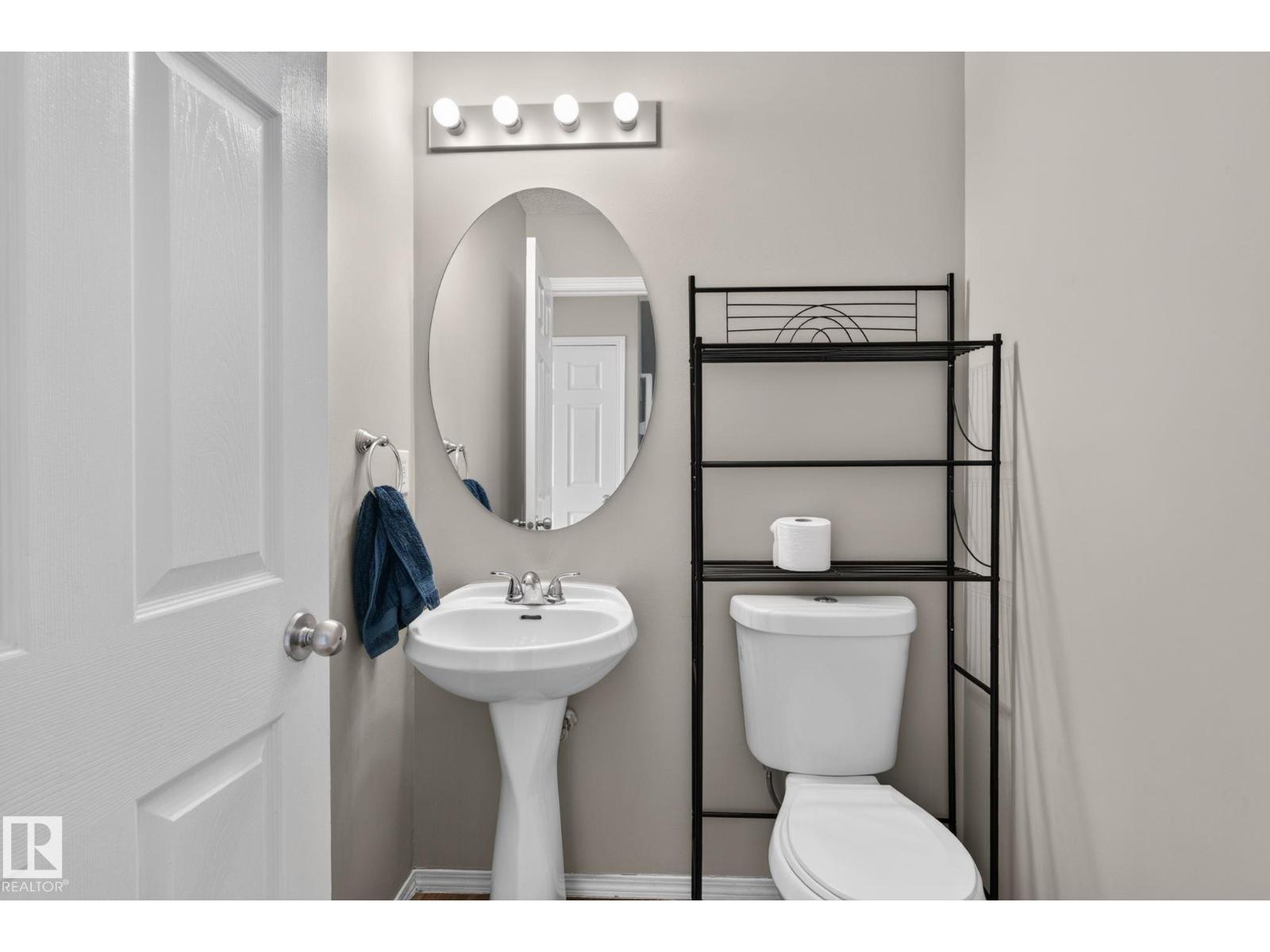 8923 173 Av Nw Property Photo 21