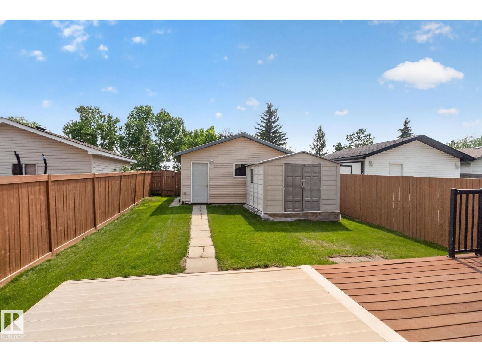 8923 173 Av Nw Property Photo 24
