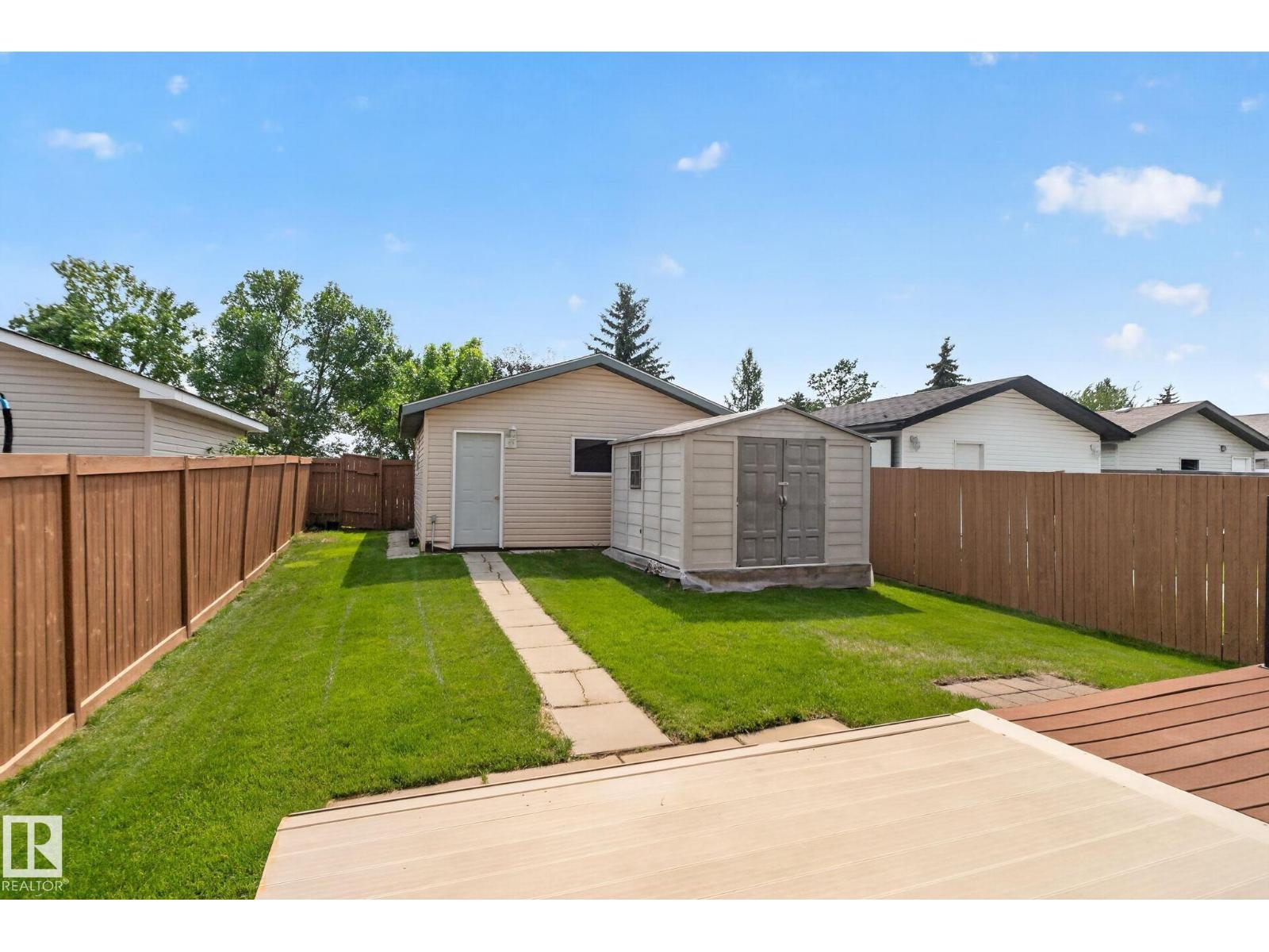 8923 173 Av Nw Property Photo 25