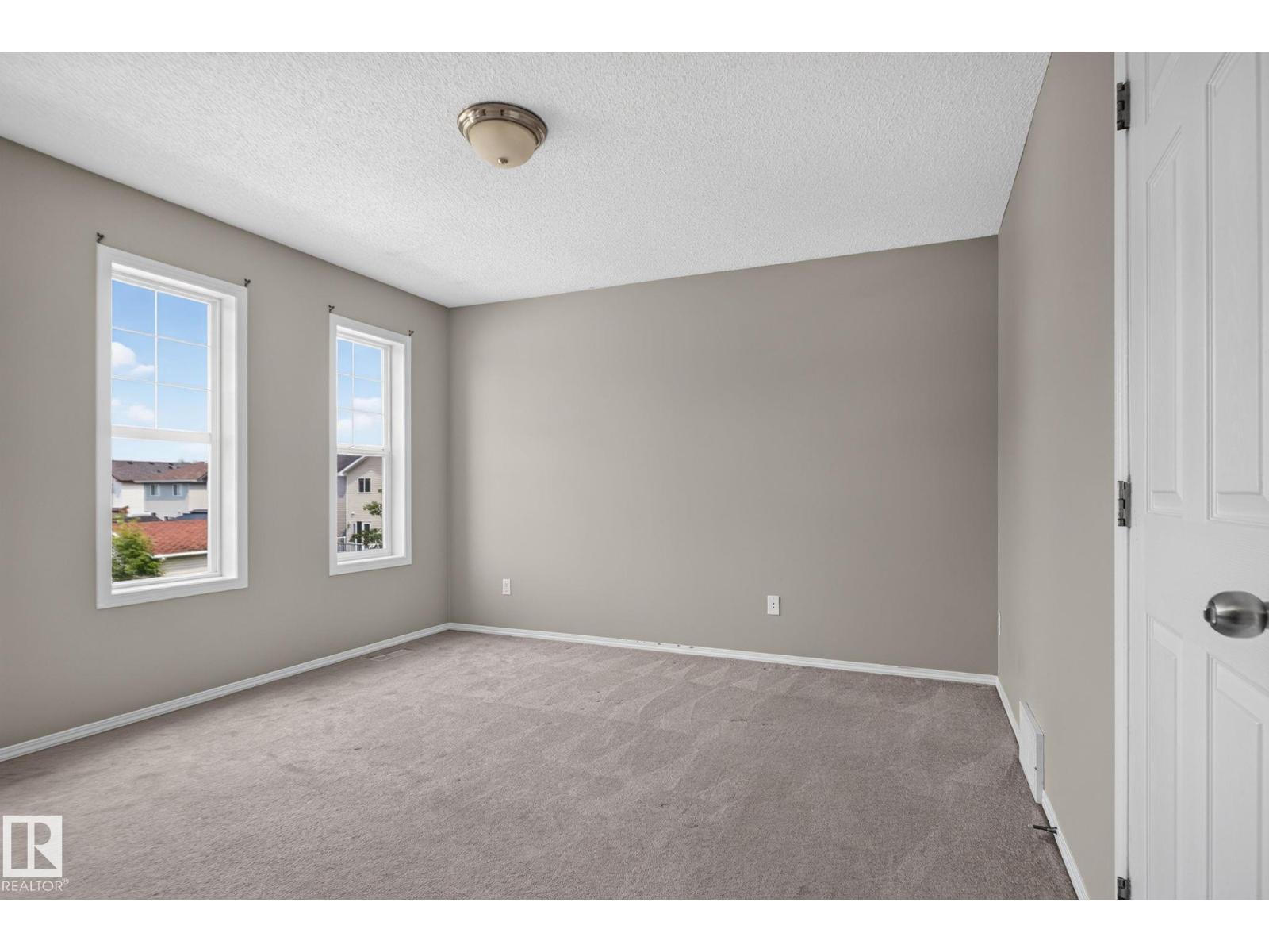 8923 173 Av Nw Property Photo 29