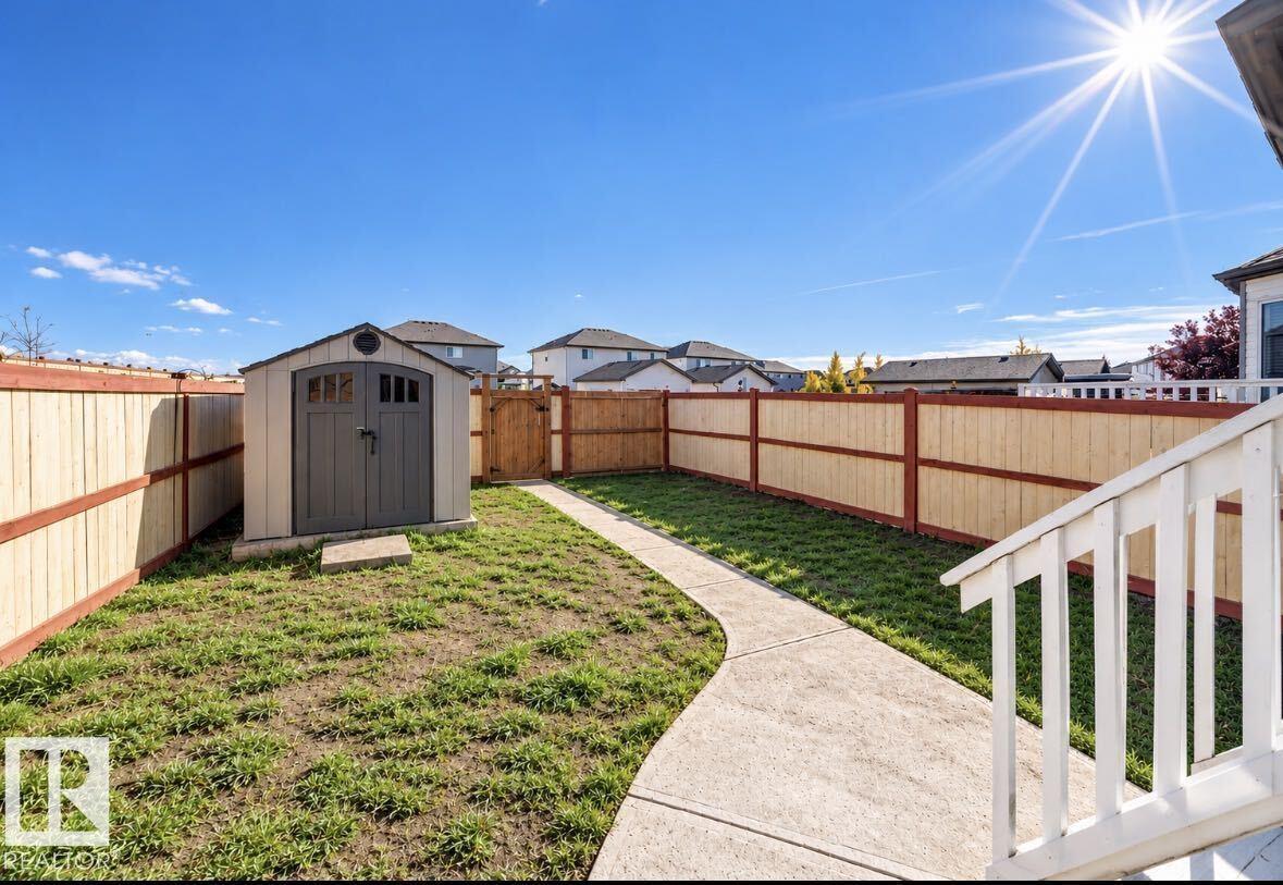 447 Songhurst Pl Property Photo 6