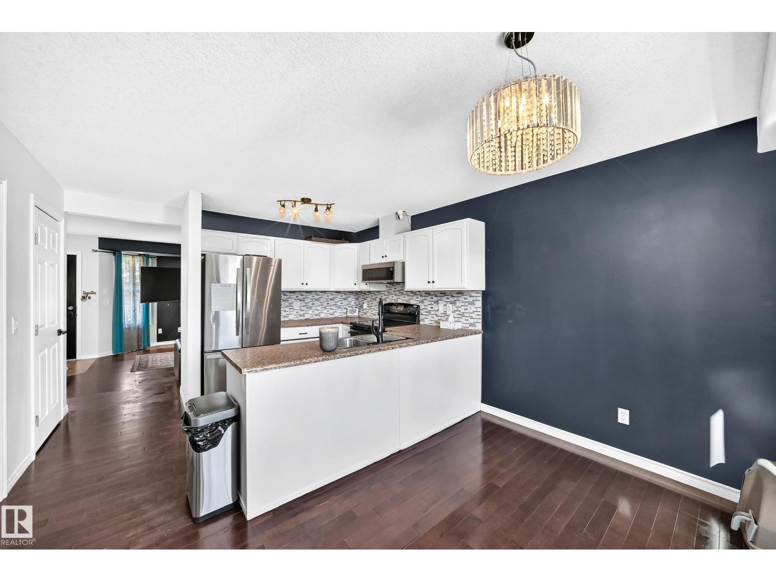 447 Songhurst Pl Property Photo 10