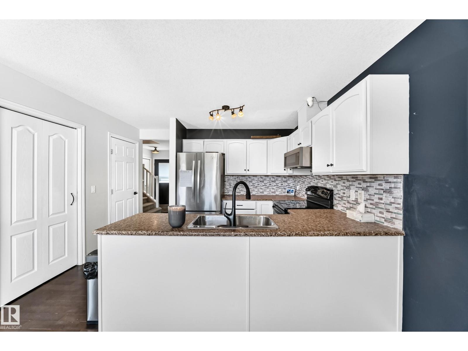 447 Songhurst Pl Property Photo 12