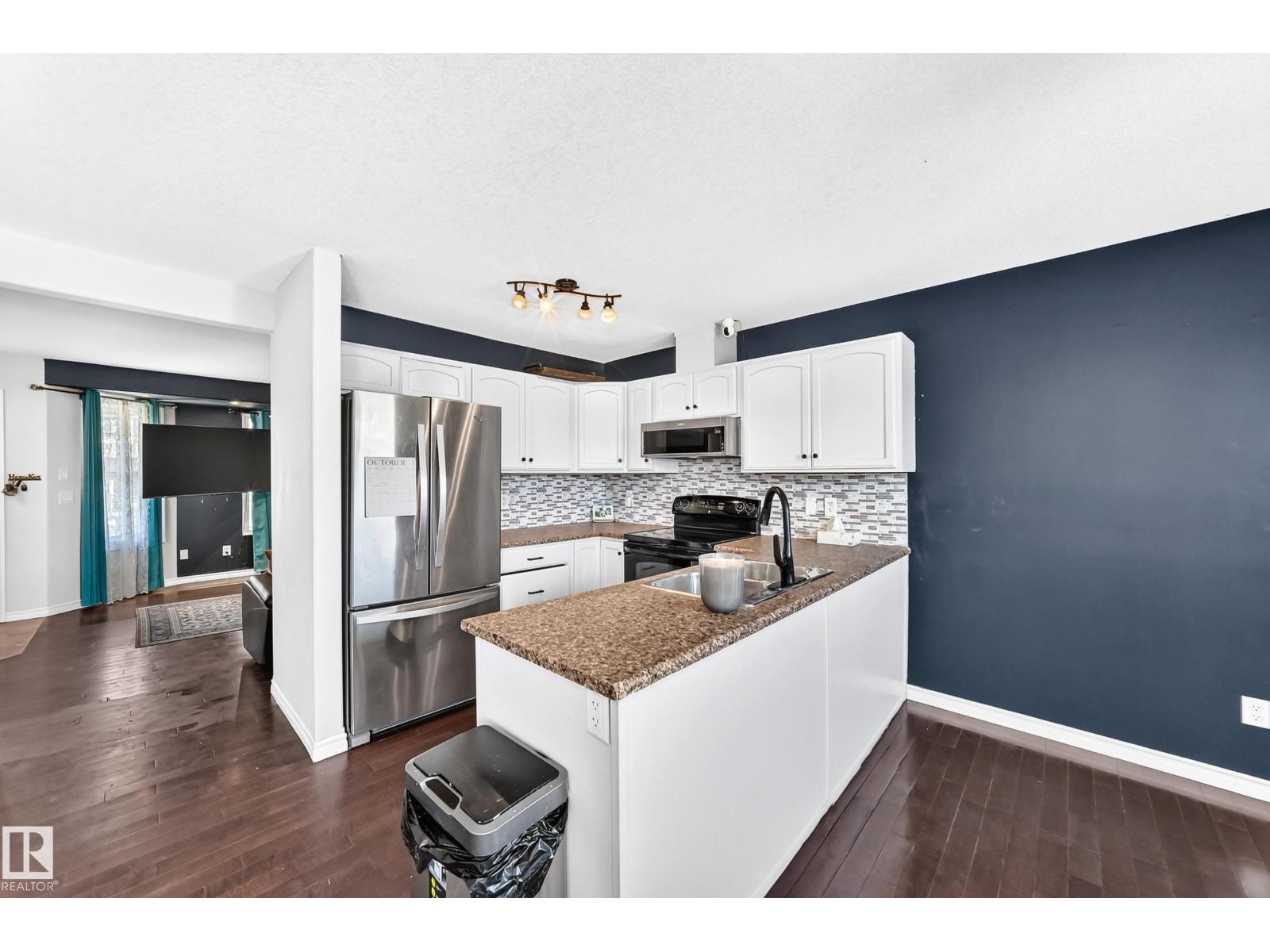 447 Songhurst Pl Property Photo 13