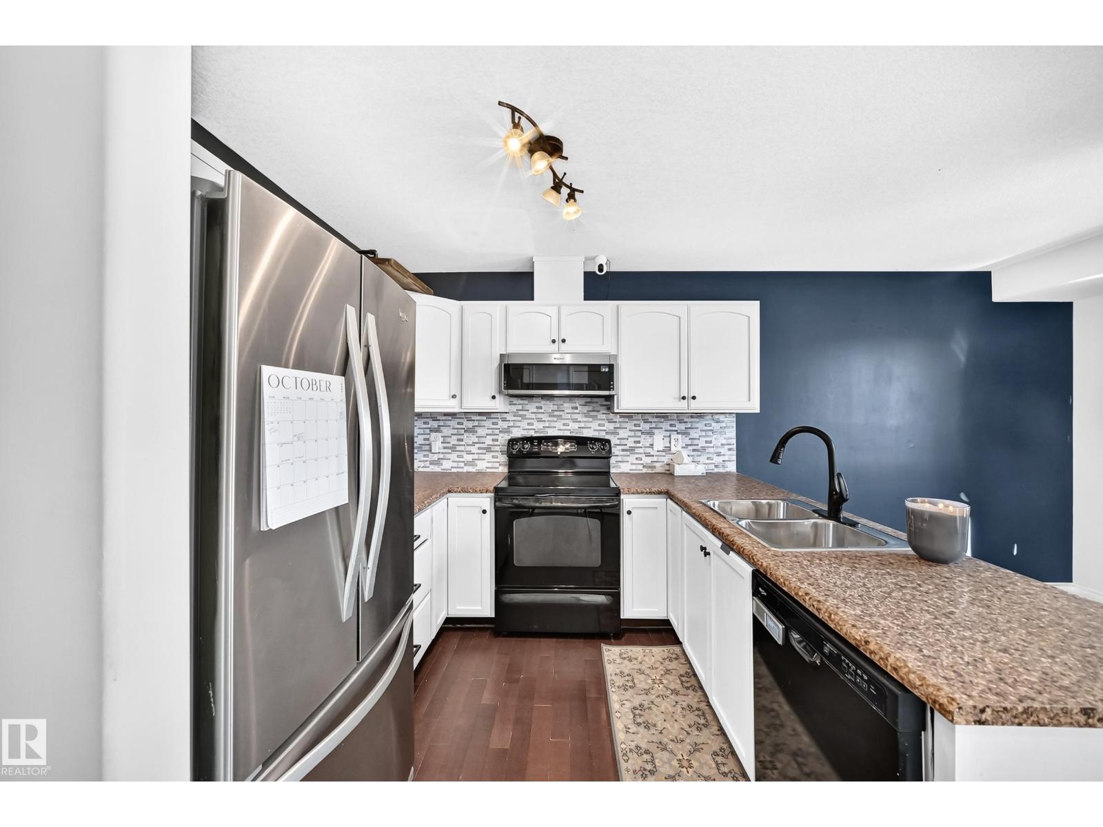 447 Songhurst Pl Property Photo 14
