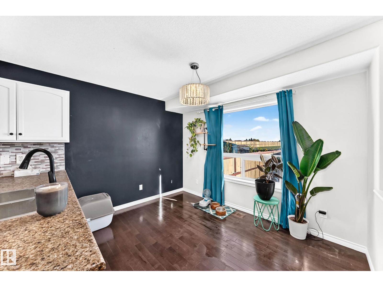 447 Songhurst Pl Property Photo 17