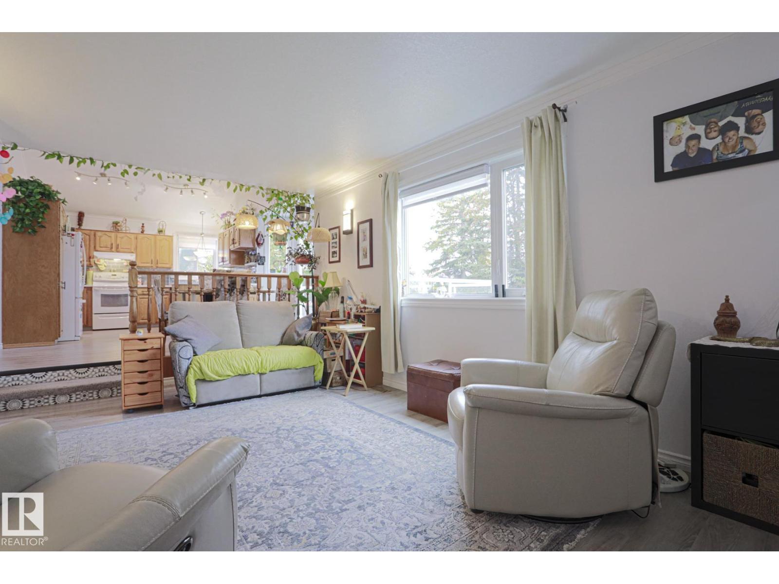 4424 124 Av Nw Property Photo 11