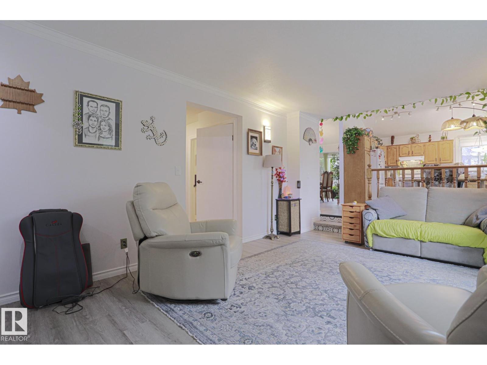 4424 124 Av Nw Property Photo 15