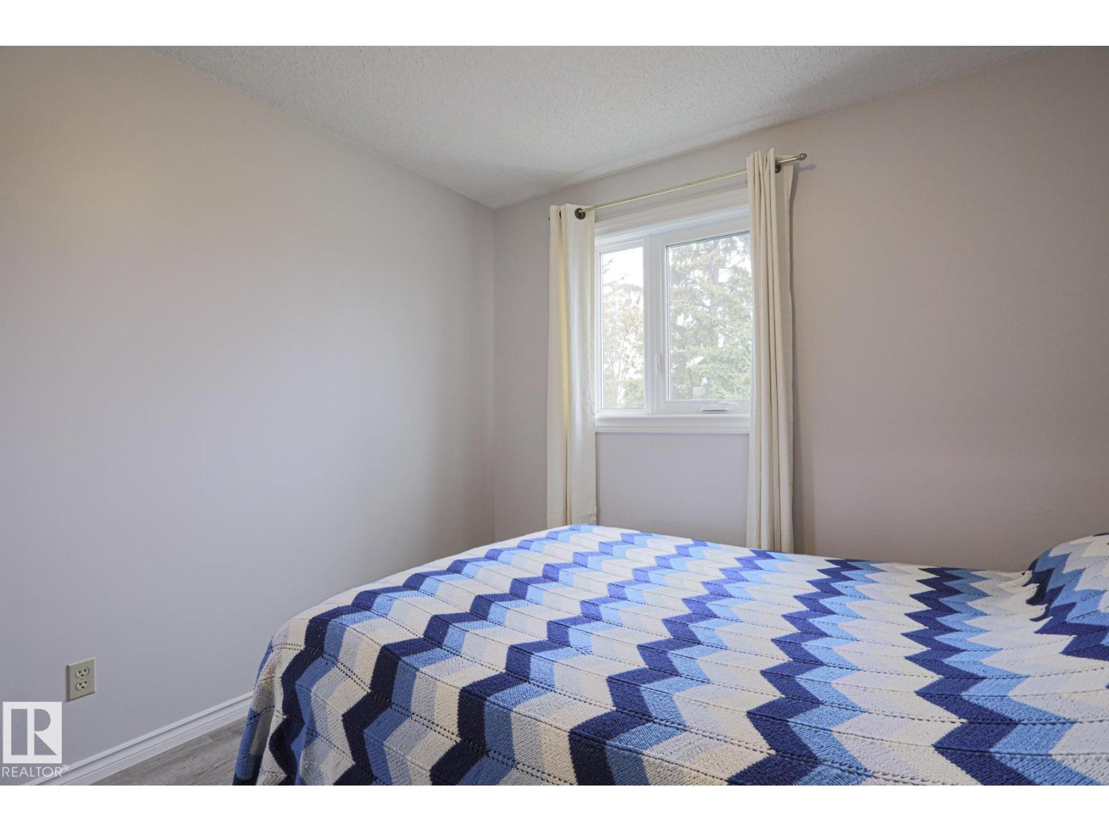 4424 124 Av Nw Property Photo 37