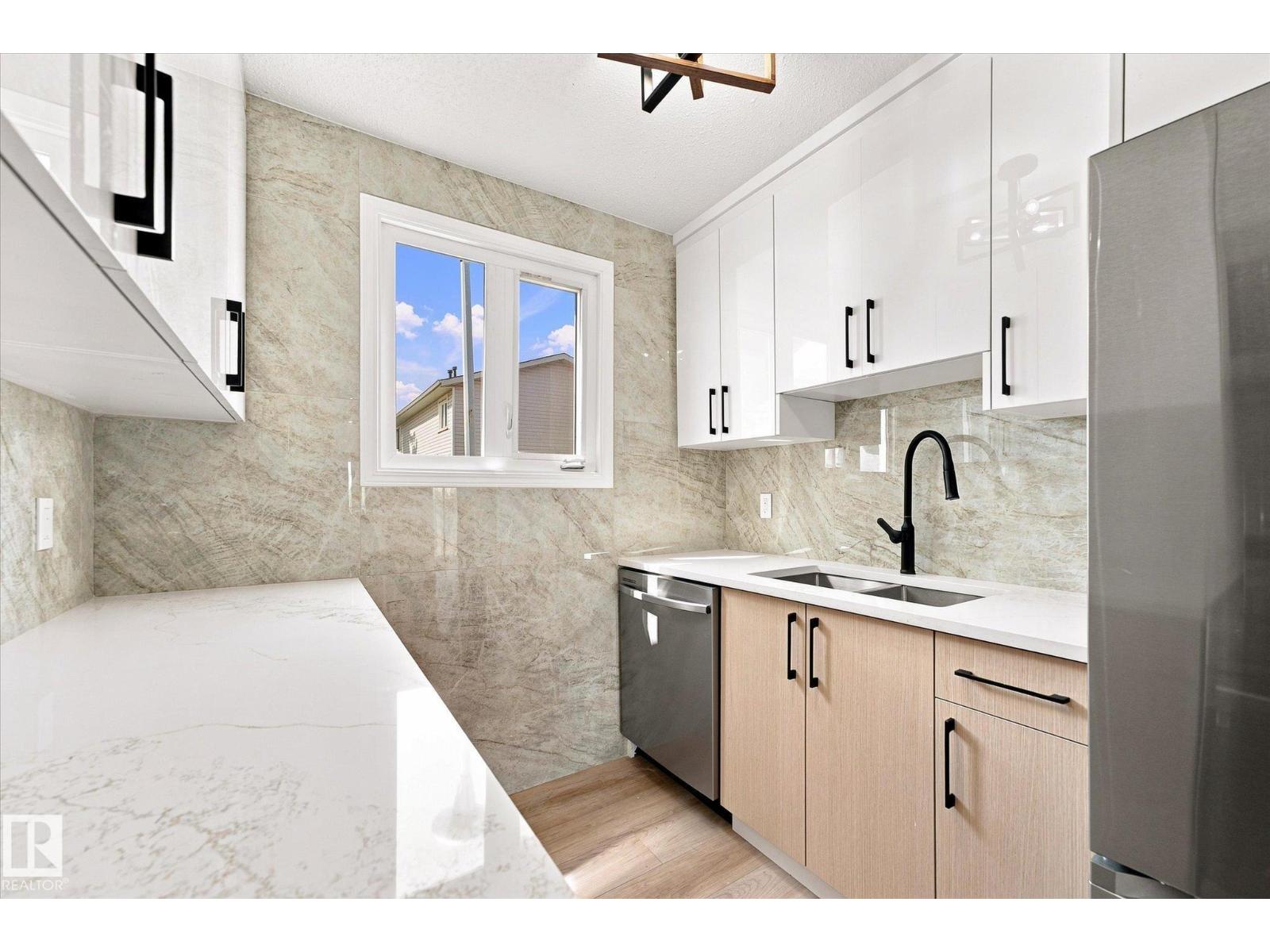 18307 66 Av Nw Property Photo 12