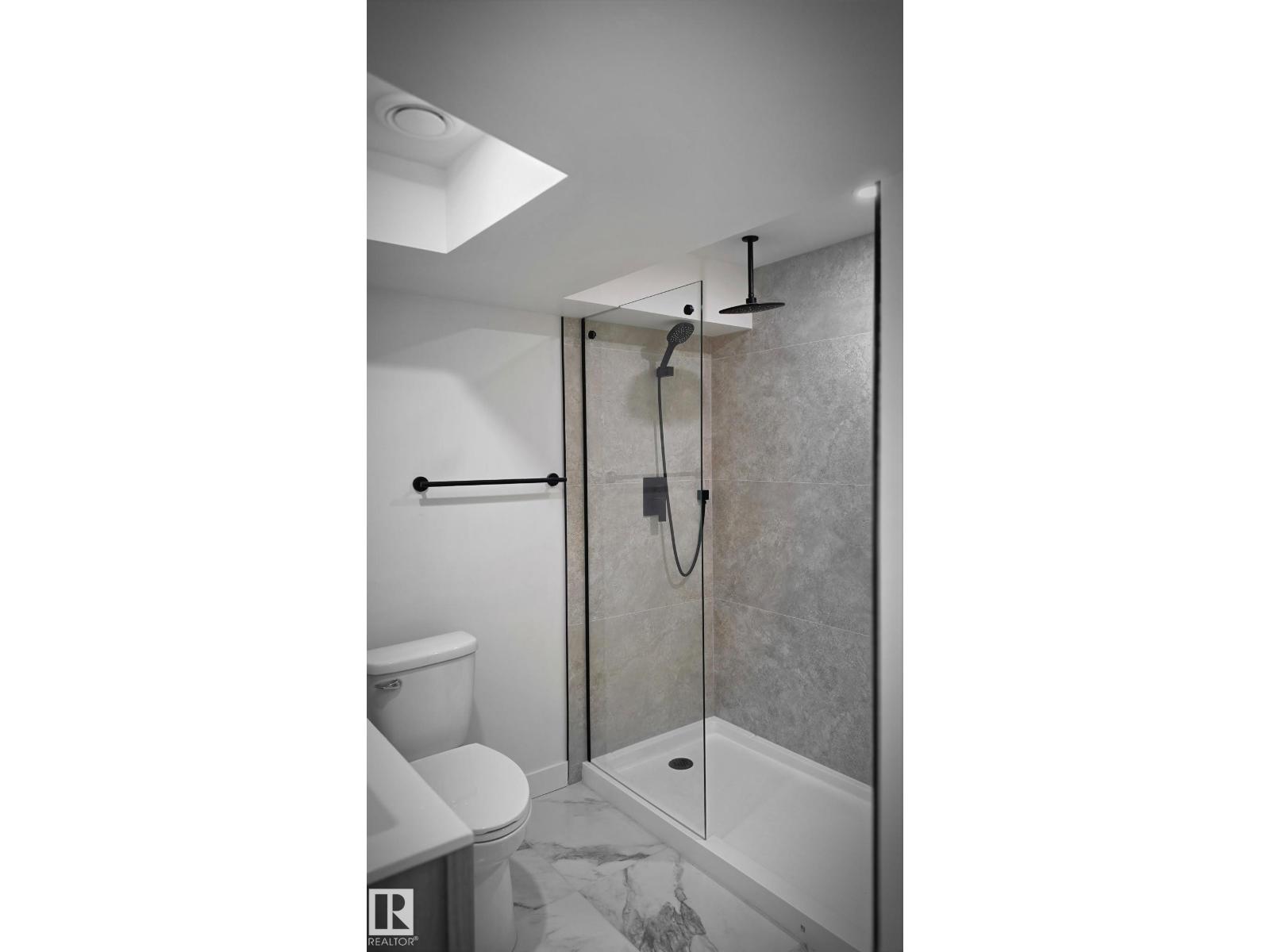 18307 66 Av Nw Property Photo 49