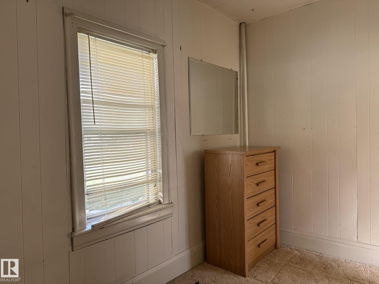 4522 51 St Property Photo 20