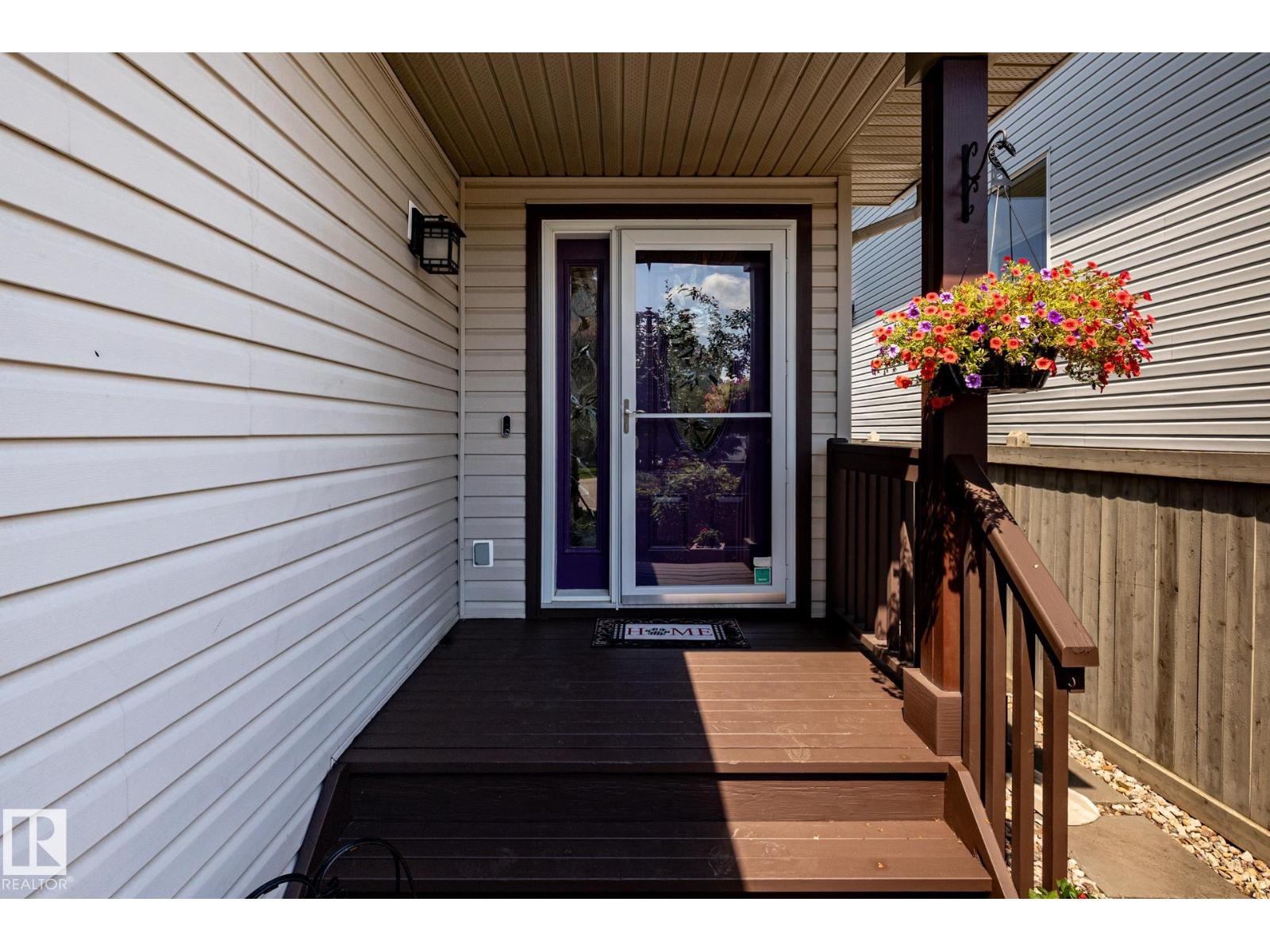 5820 7 Av Sw Property Photo 4