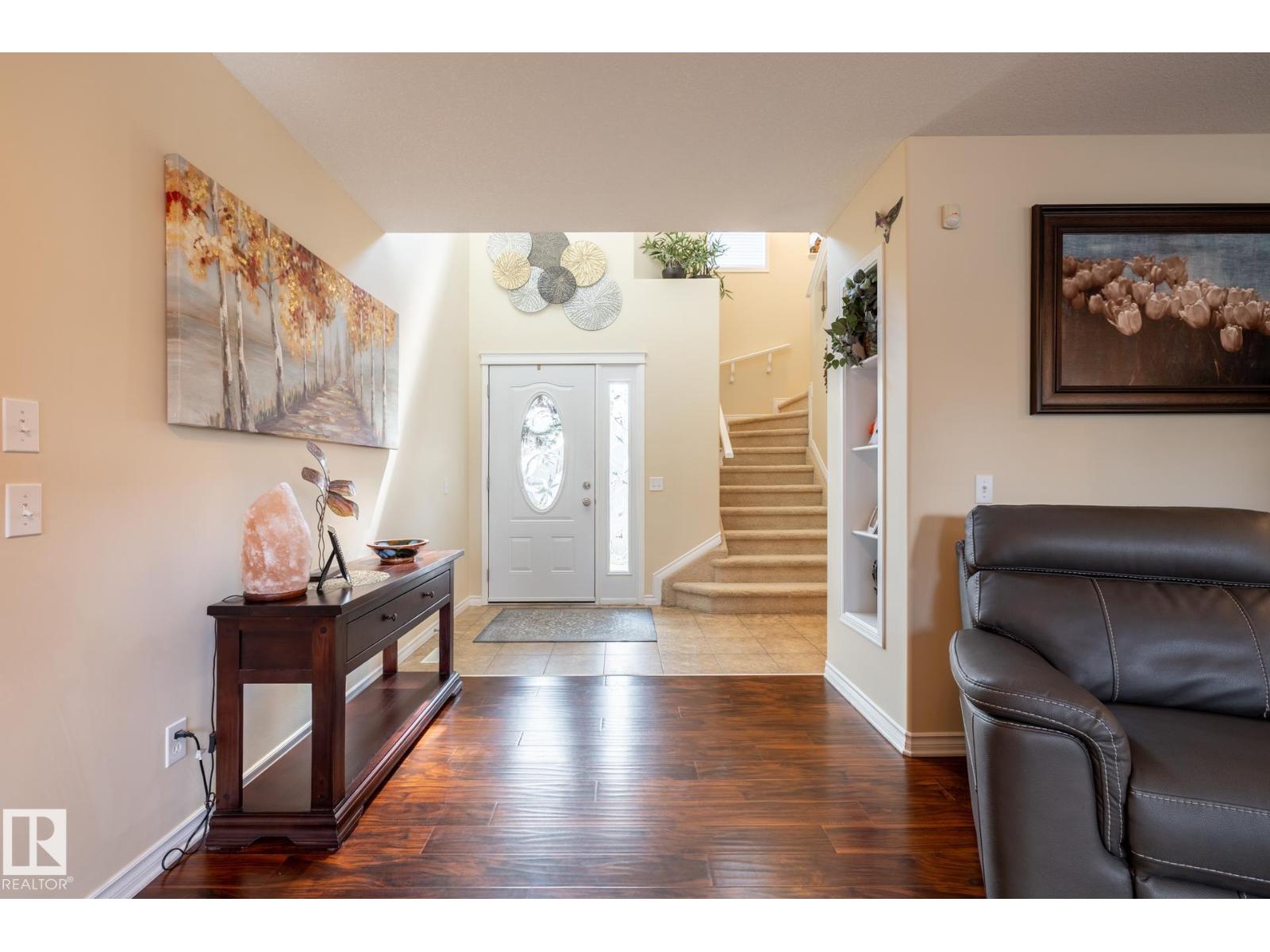 5820 7 Av Sw Property Photo 7