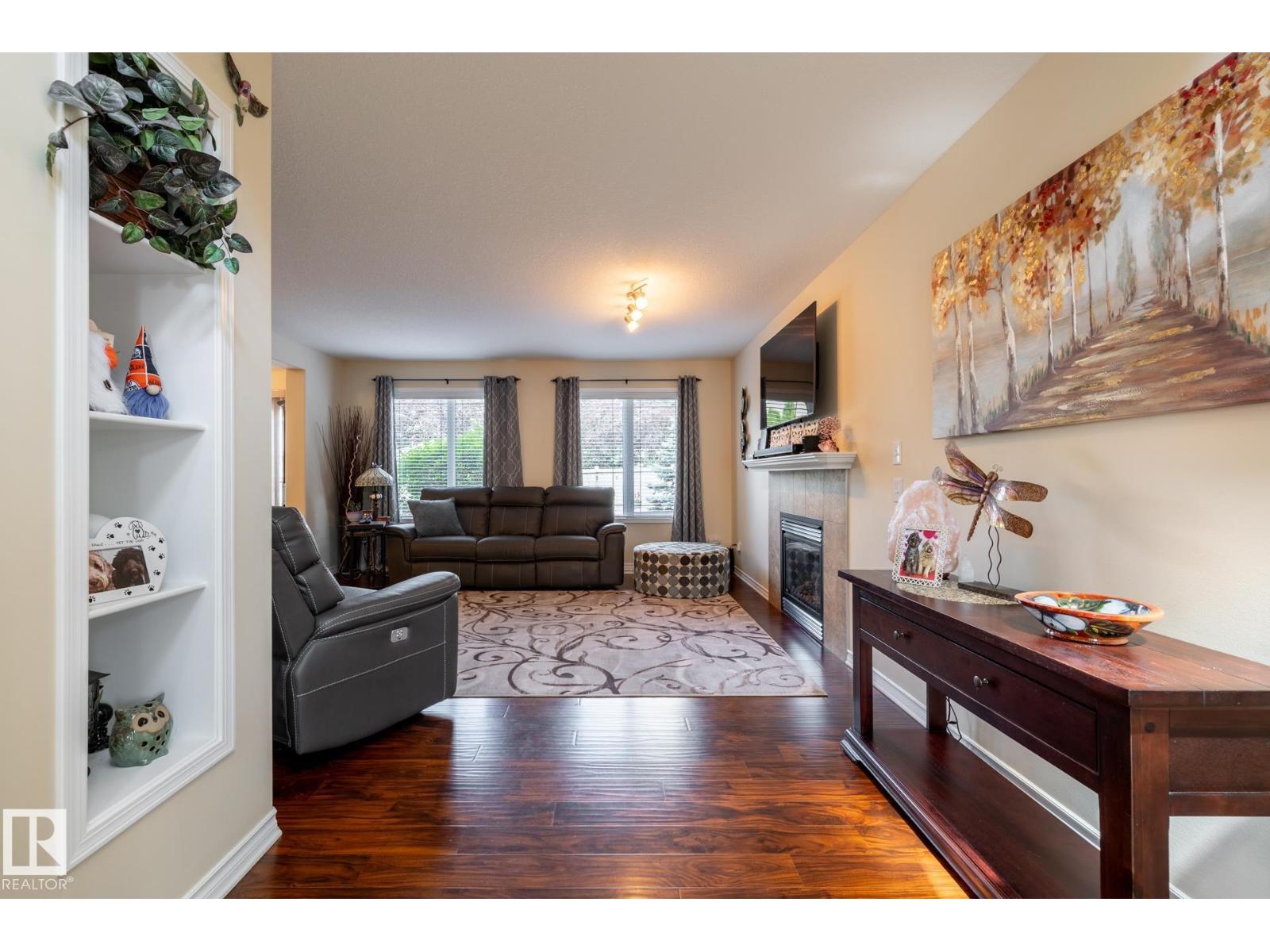 5820 7 Av Sw Property Photo 8