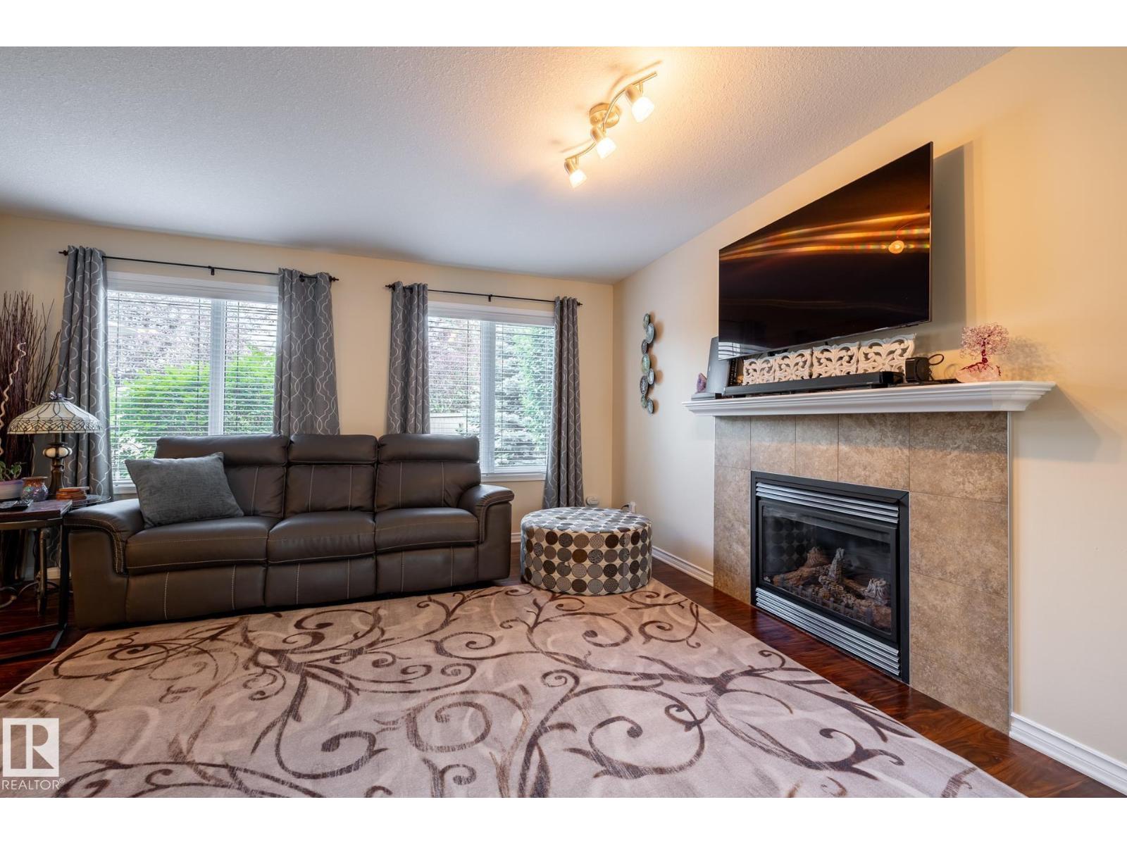 5820 7 Av Sw Property Photo 10