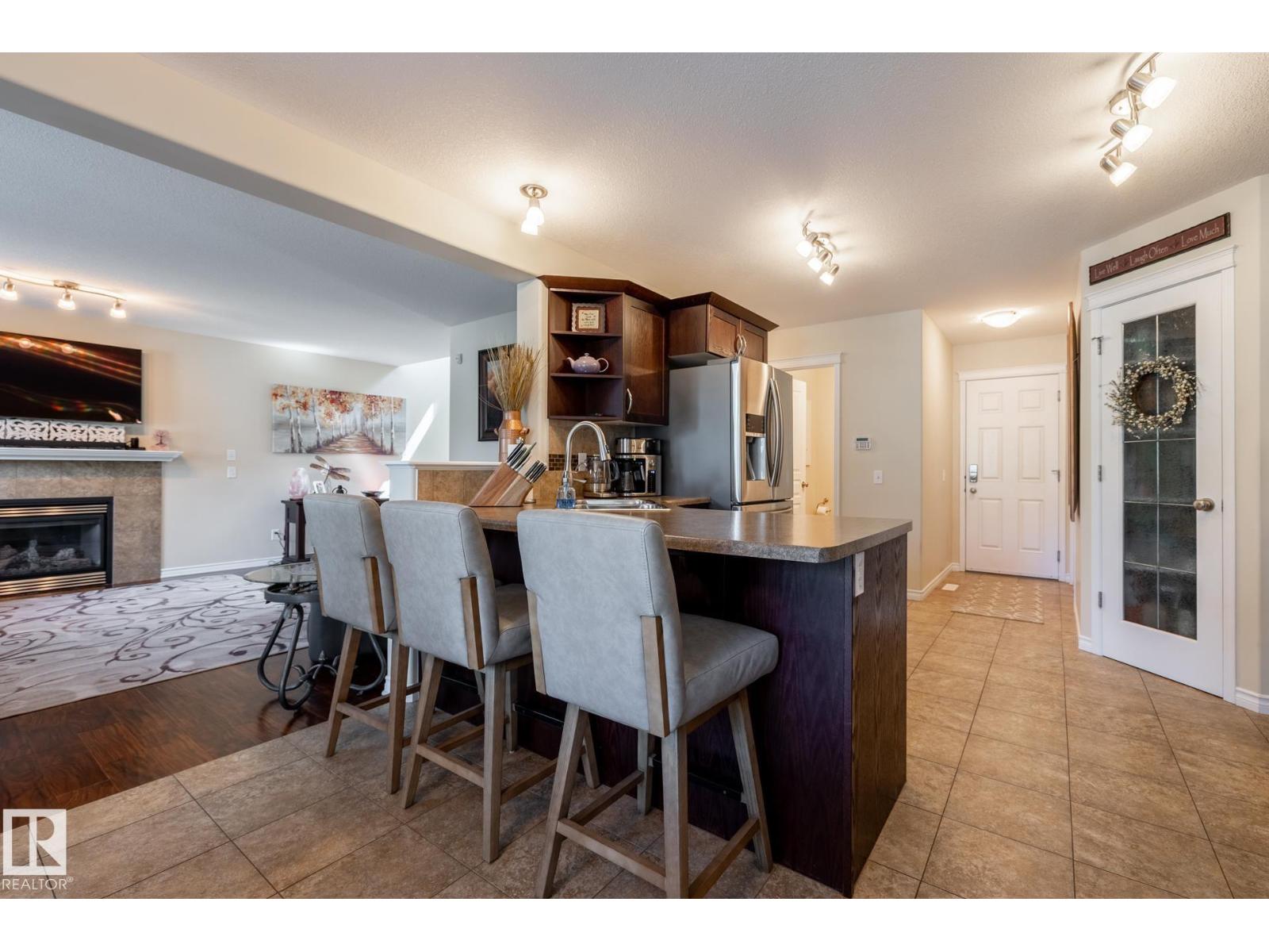 5820 7 Av Sw Property Photo 15