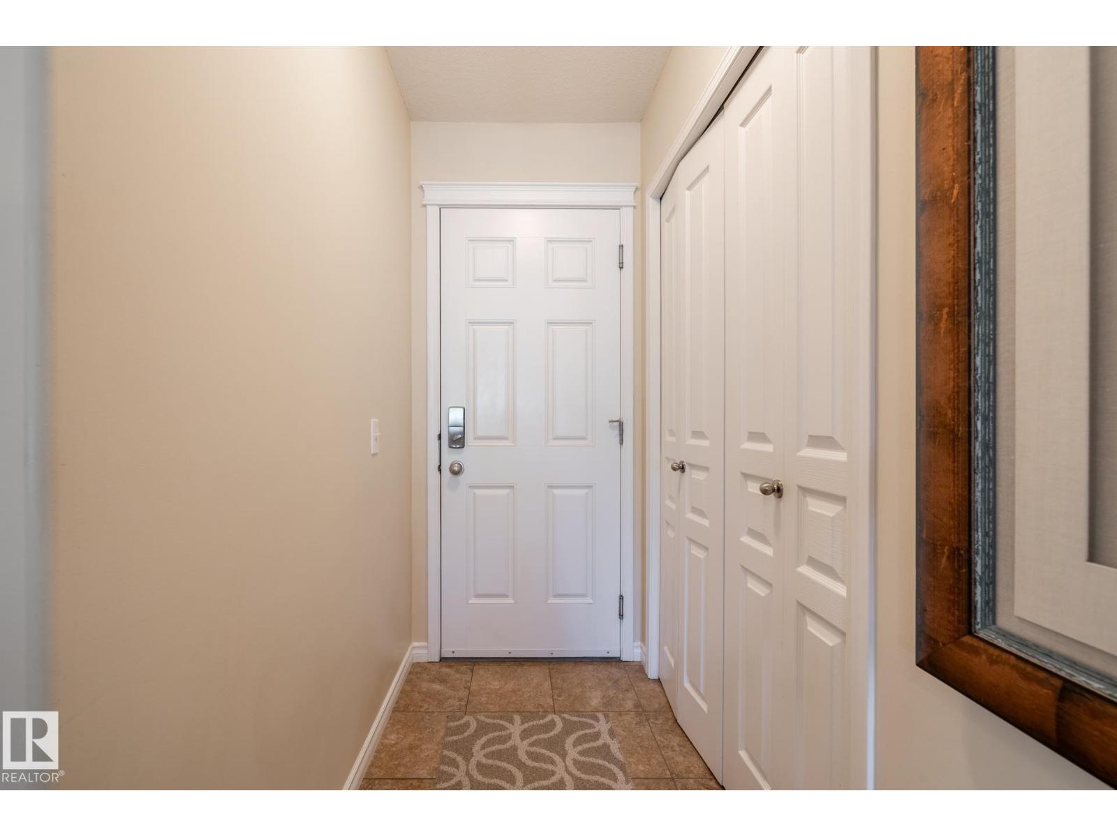 5820 7 Av Sw Property Photo 20