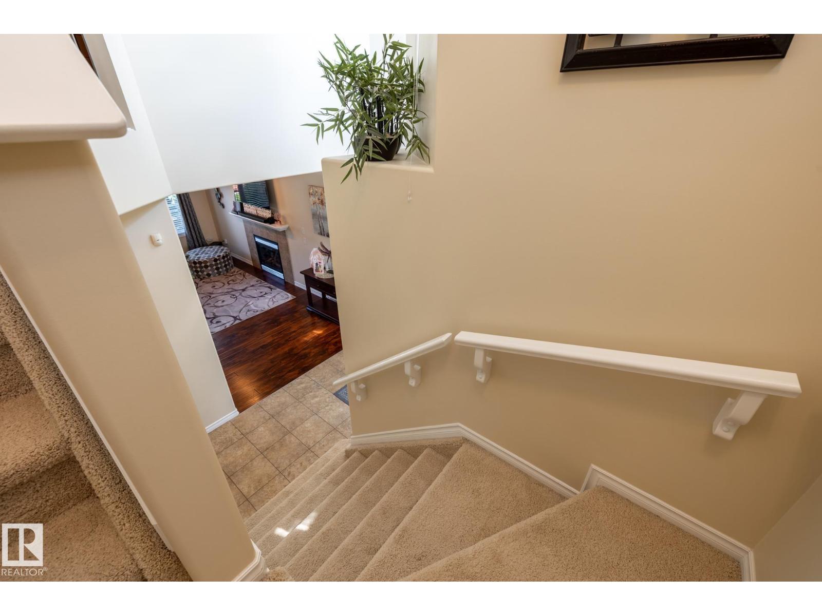 5820 7 Av Sw Property Photo 21