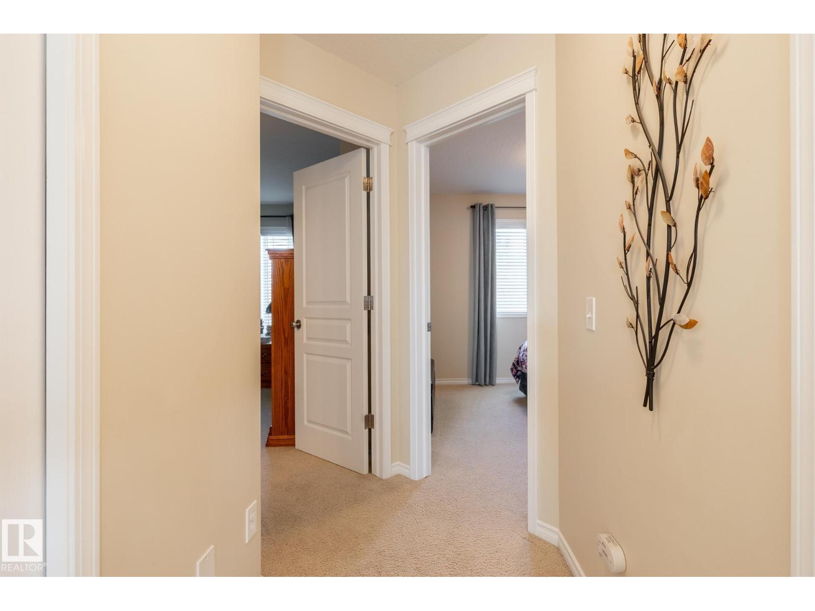 5820 7 Av Sw Property Photo 33