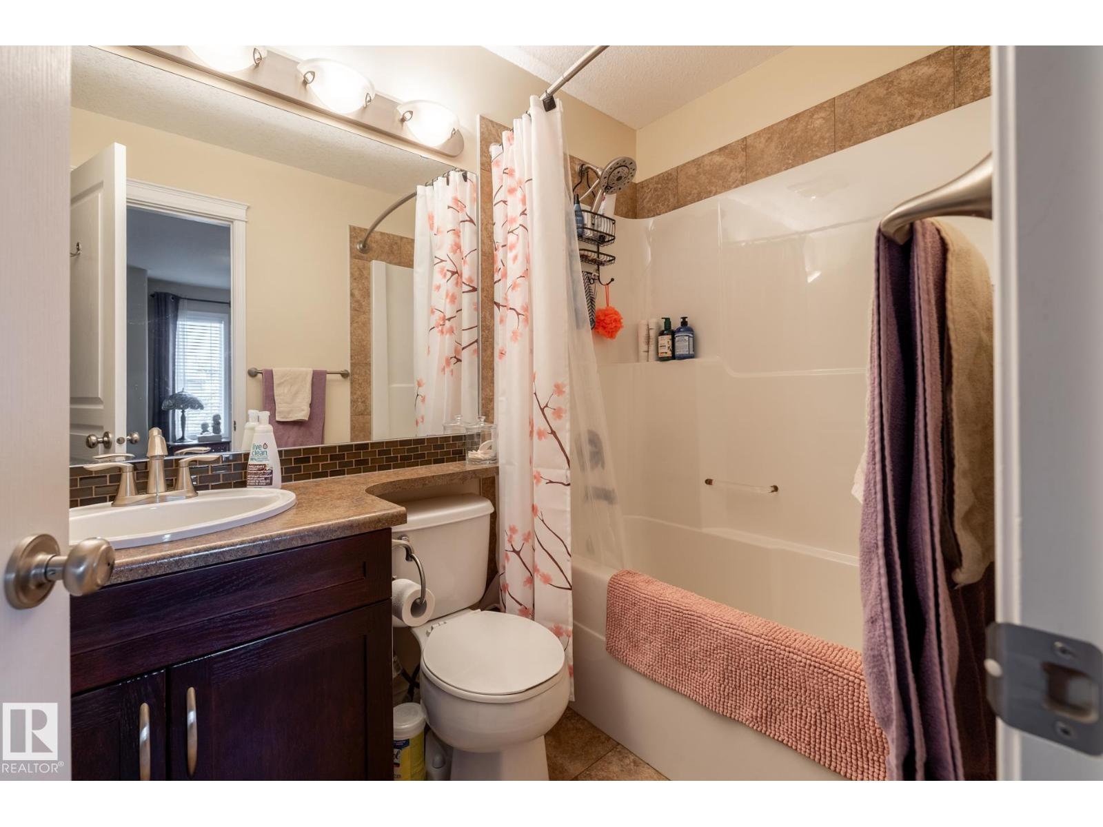 5820 7 Av Sw Property Photo 41