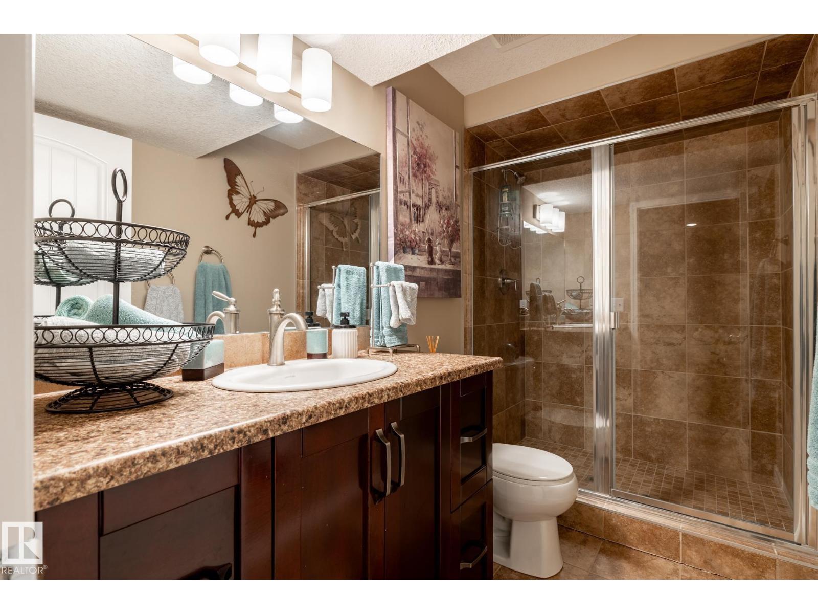 5820 7 Av Sw Property Photo 48