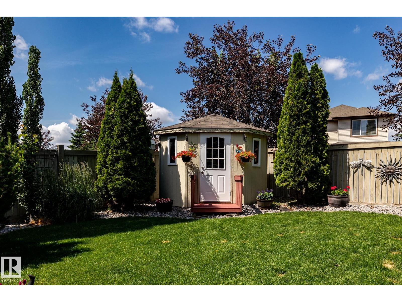 5820 7 Av Sw Property Photo 55