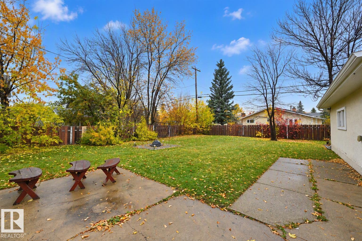 5014 54 Av Property Photo 3