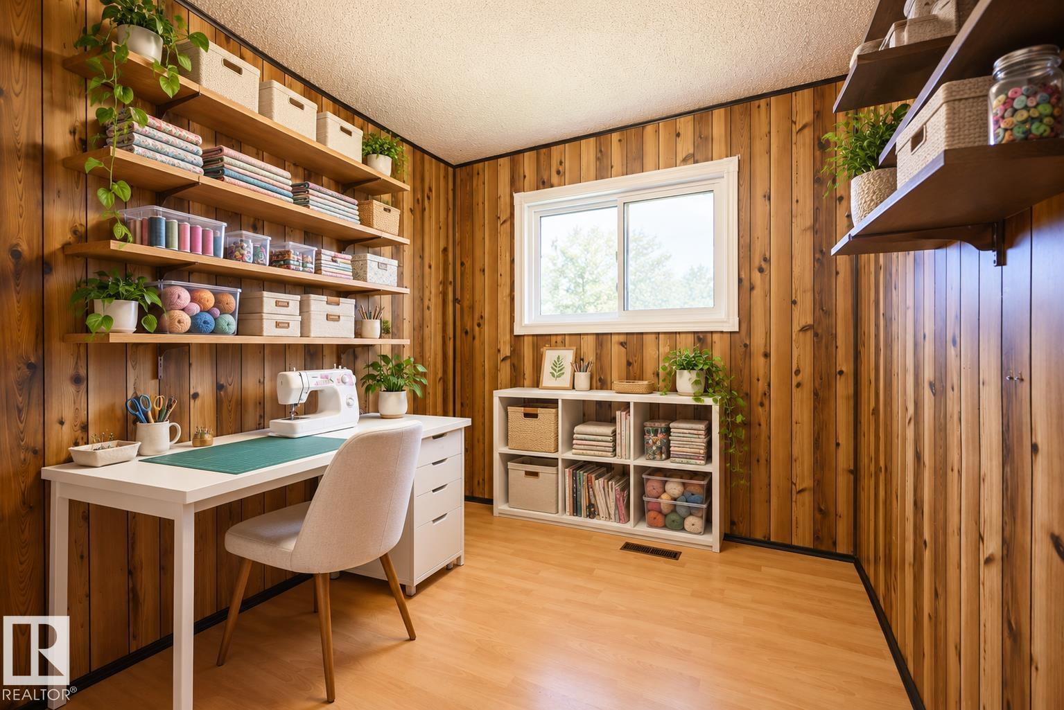 5014 54 Av Property Photo 17
