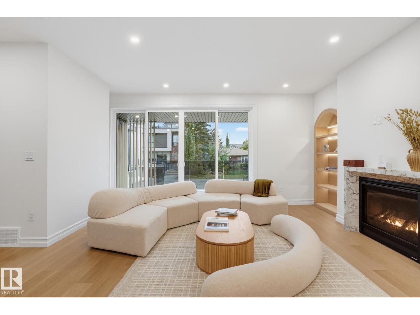 7305a 155 St Nw Property Photo 8
