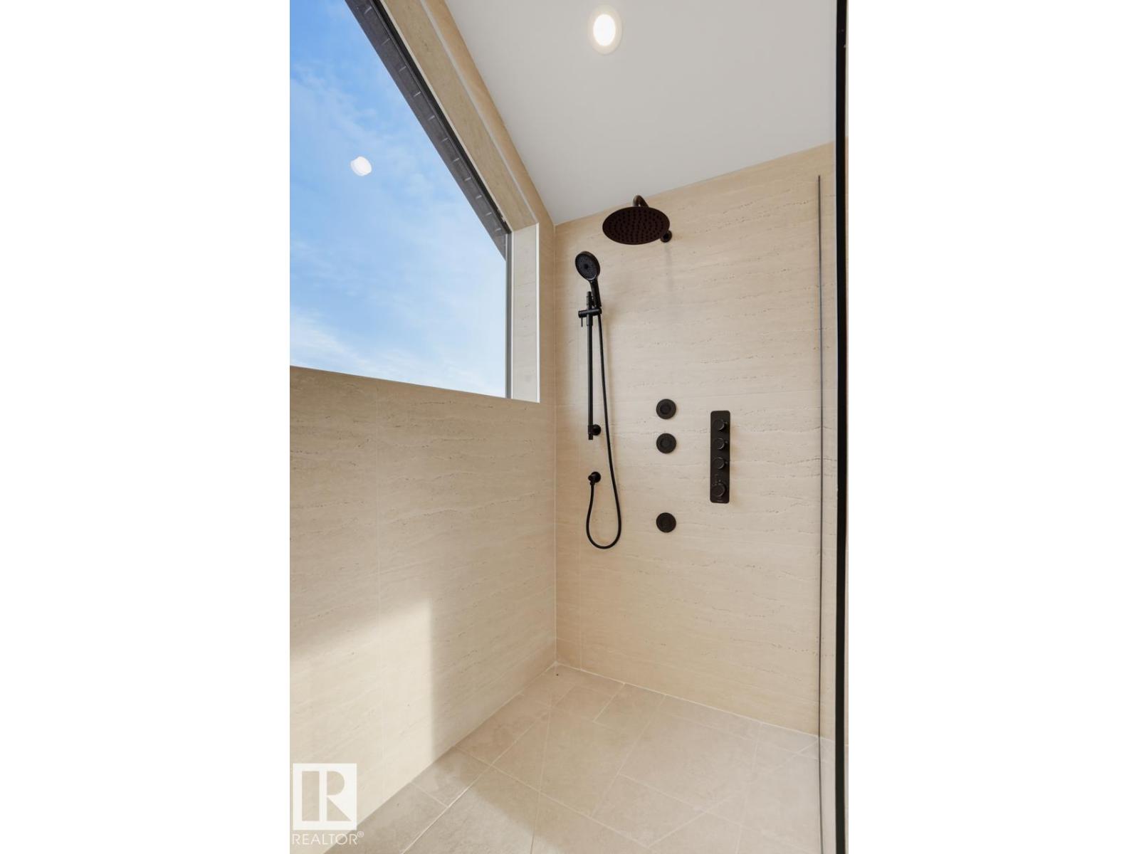 7305a 155 St Nw Property Photo 39
