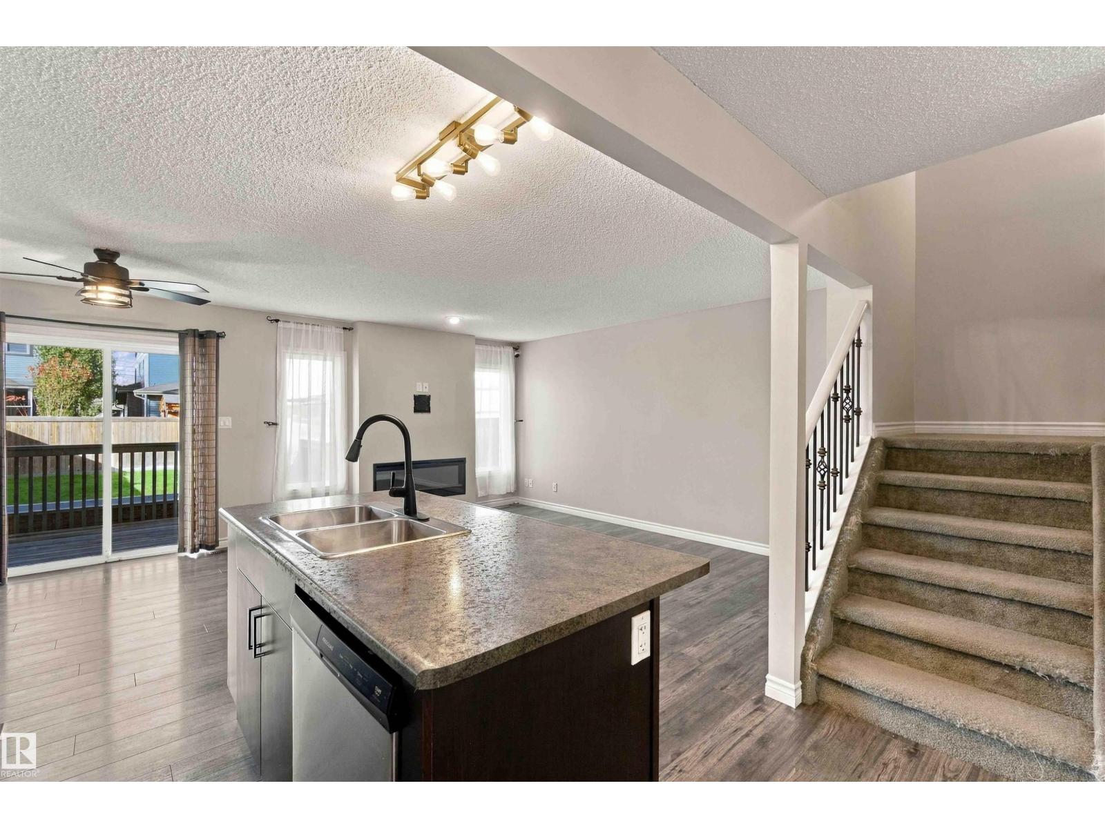 3 Peter St Property Photo 10