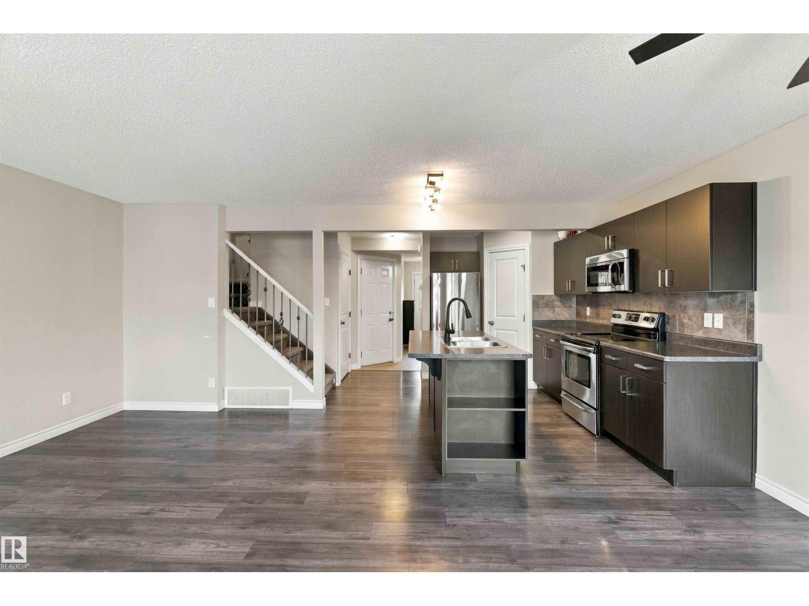3 Peter St Property Photo 17